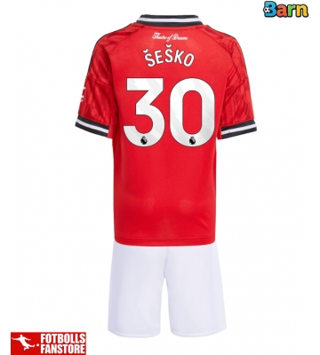 Manchester United Benjamin Sesko #30 Hemmatröja Barn 2025-26 Kortärmad (+ Korta byxor)